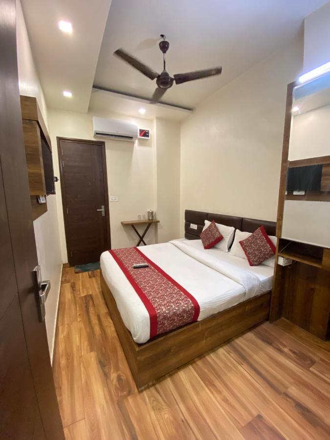 Hotel 56 - 200 Meter From Golden Temple Amritsar Exterior photo